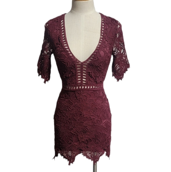 URBAN OUTFITTERS* Lace Mini Dress - Picture 2 of 4